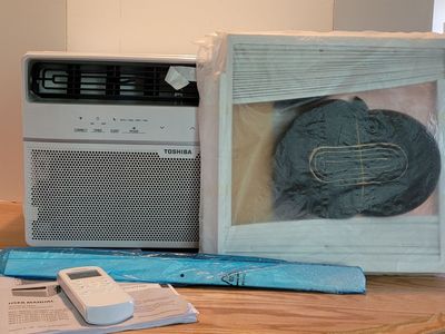 Toshiba 8,000 BTU Window Air Conditioner w/ Remote & Installation Kit - Excellent Condition