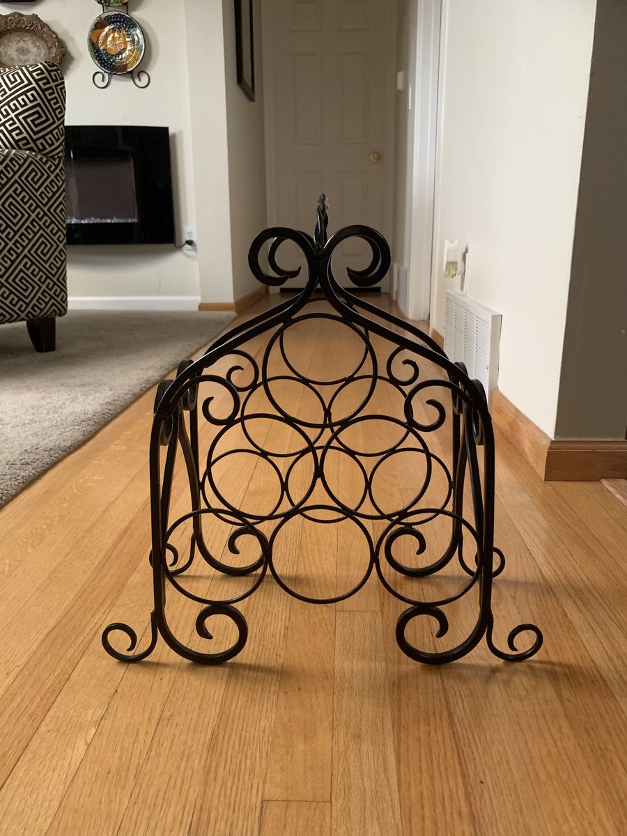 Scrolled Iron 6 Bottle Wine Holder