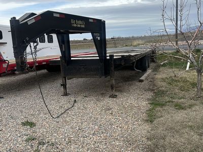 Big Bubba 27 Ft Gooseneck Trailer