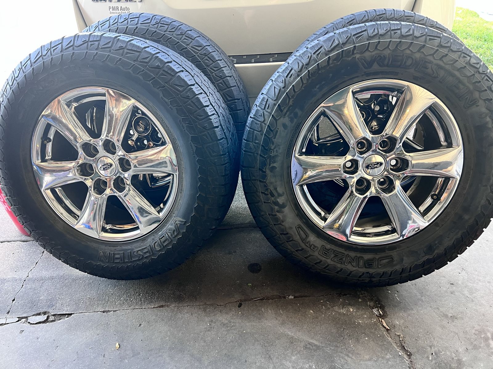 2023 Ford F-150 Expedition Wheels and Tires 6x135