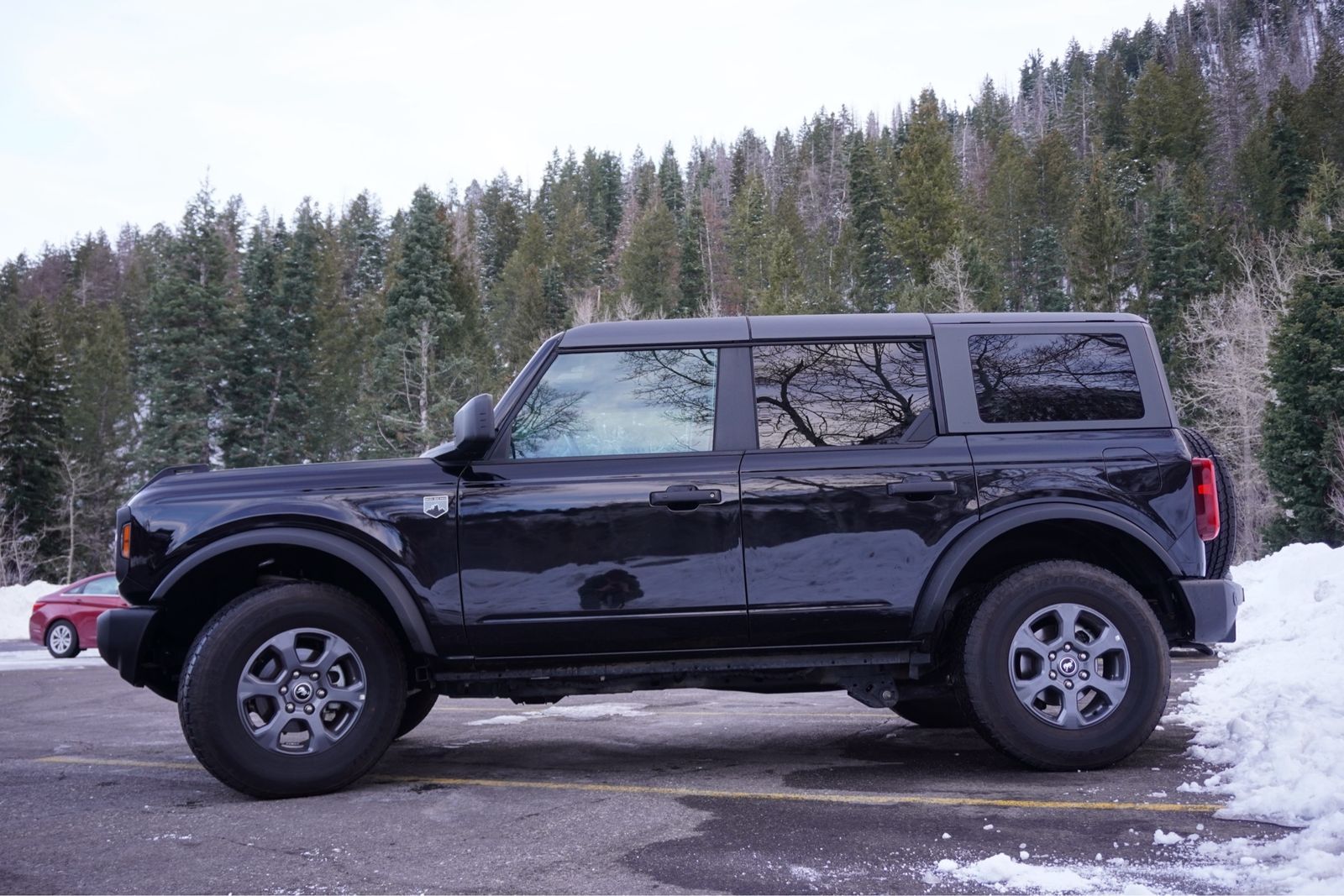 2025 bronco stock tires
