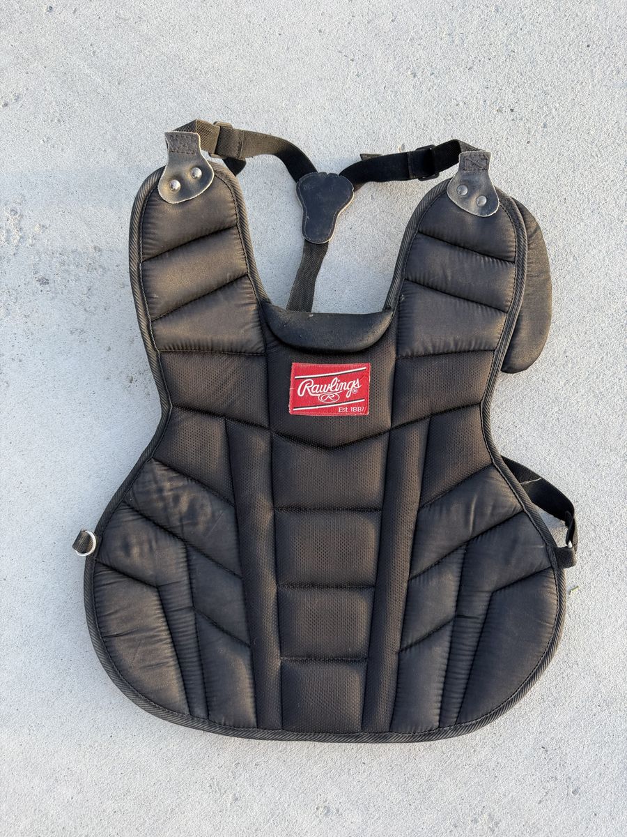 Catcher chest protector