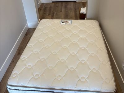 Free Full Mattress, Like New