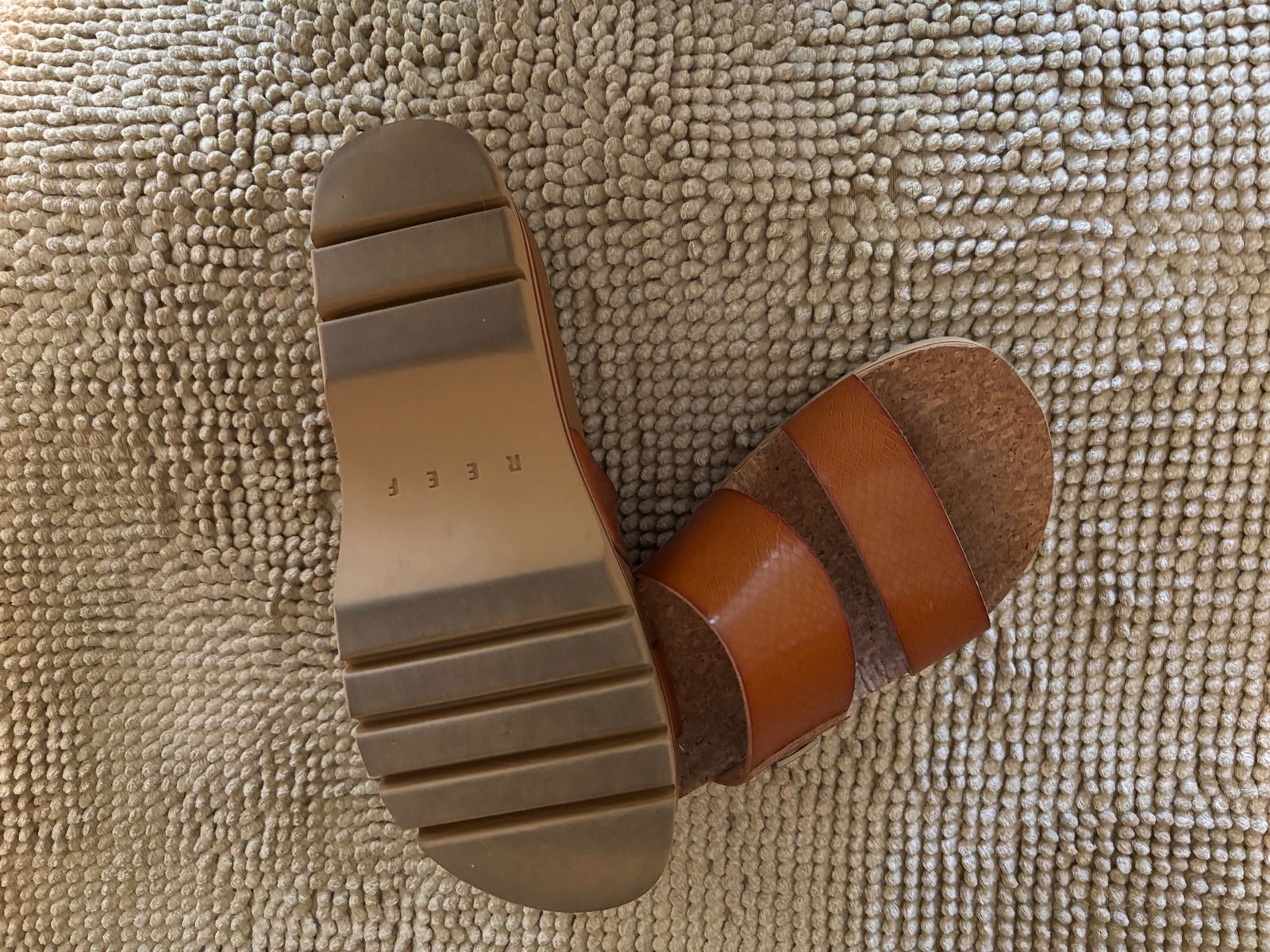 Main image 3