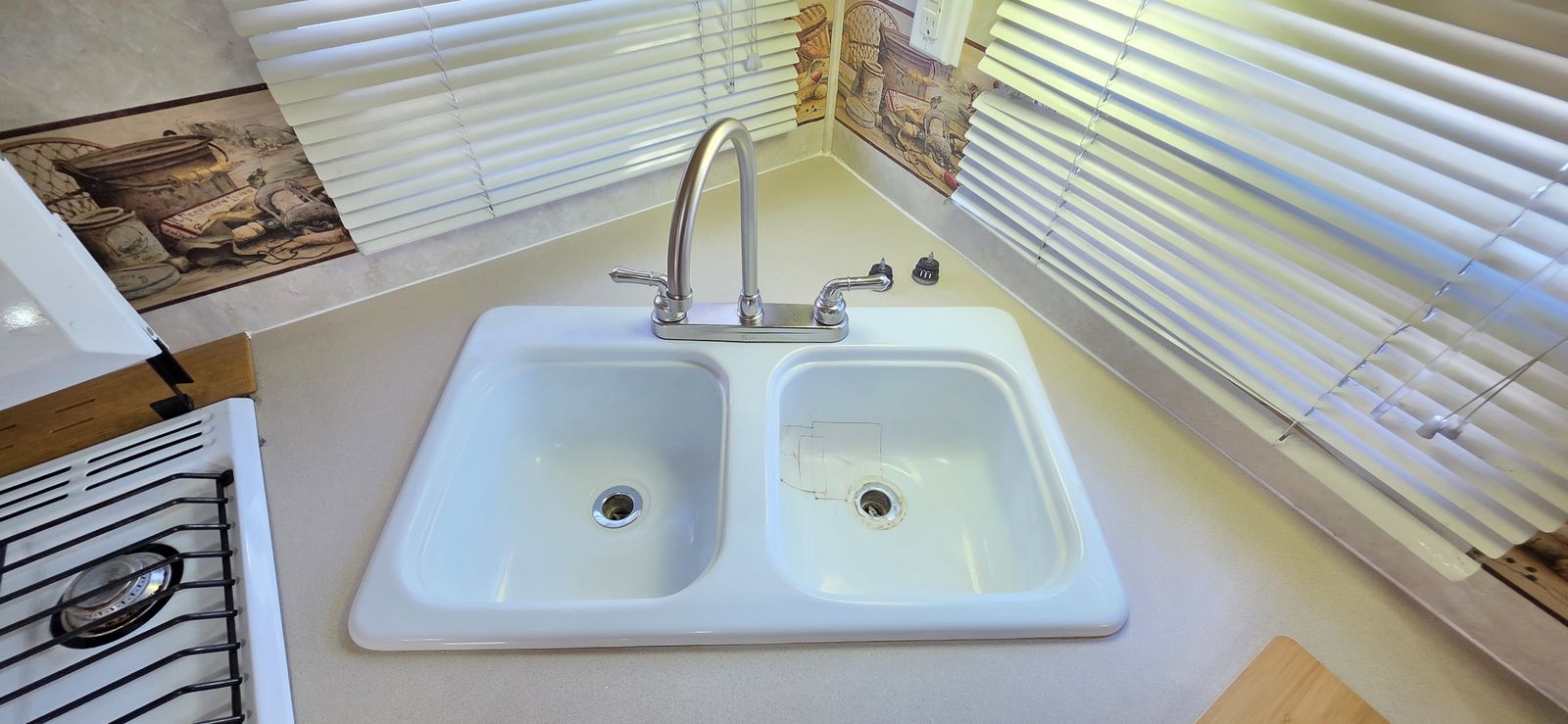 Main image 15