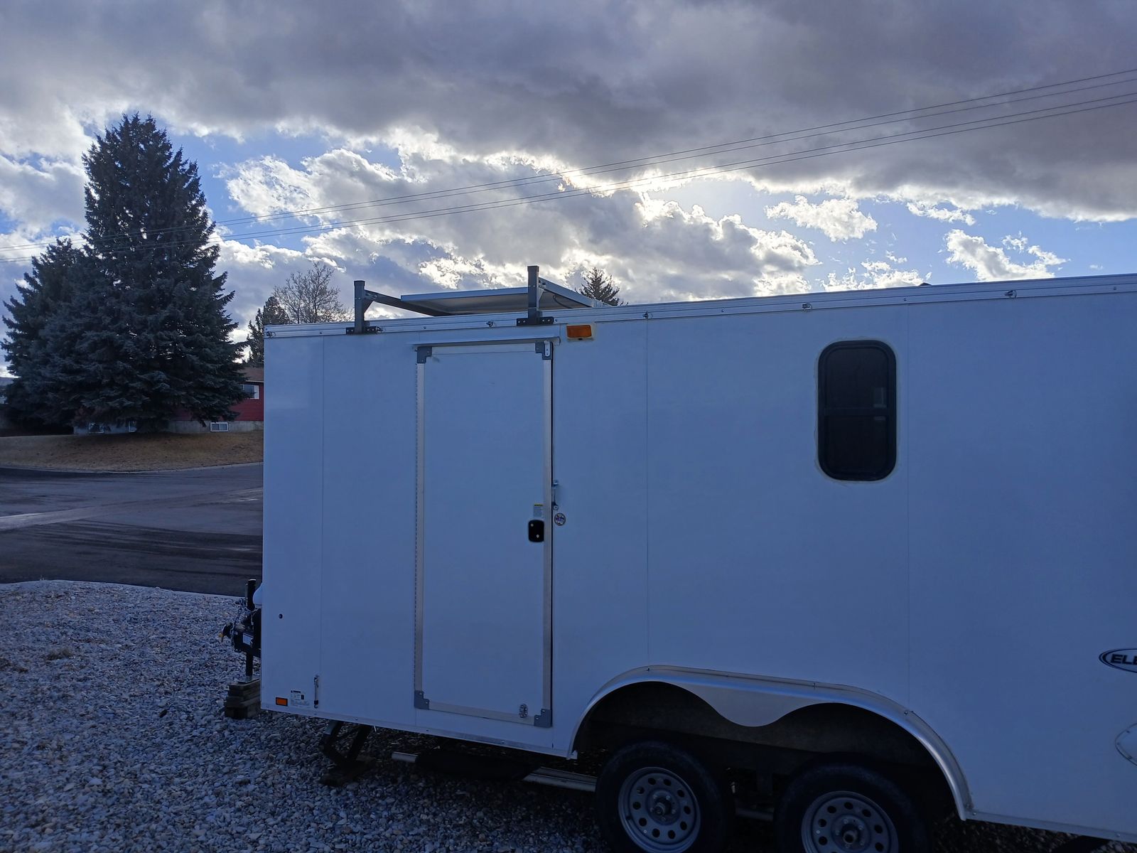 LOOK TOYHAULER CAMPER