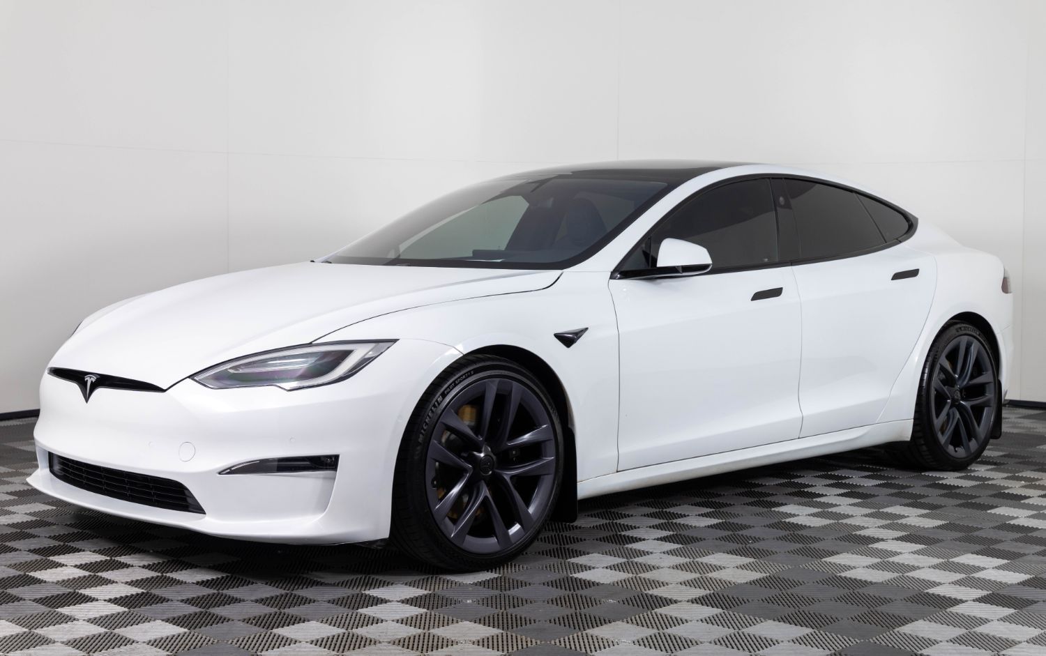 2021 Tesla Model S Plaid