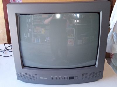 1998 Toshiba CF19H32 19" CRT TV - Perfect for Retro Gaming - Works Great!