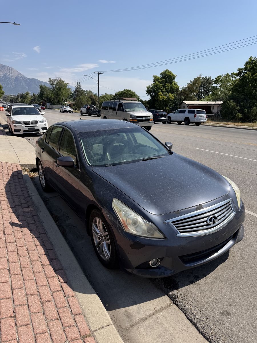2013 Infiniti G37 x