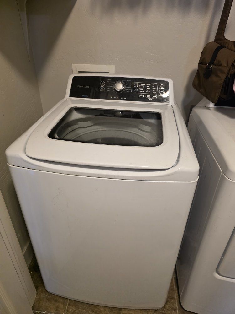 Fridgaire - Washer/Dryer Set