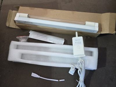 8W T5 Light Fixture w/Safety timer