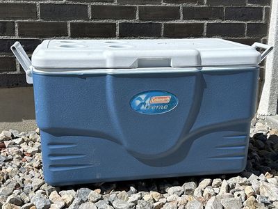 Coleman Xtreme Cooler - Blue/White - Large Capacity for Camping, Picnics, & Outdoor Events