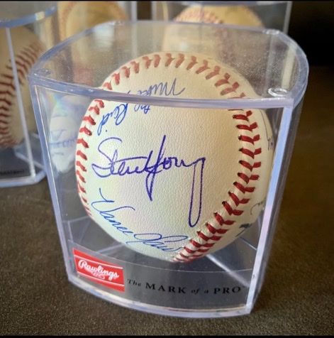 LDS CHURCH MEMBERS & Superstar Players Auto Rawlings Autographed Team Signed Official Major League Baseball in Display Case