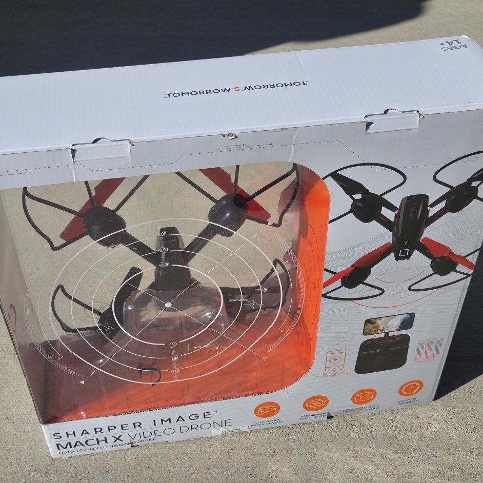 SHARPER IMAGE MACHX VIDEODRO. in box