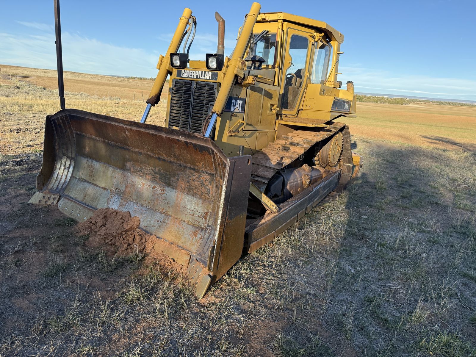 1993 D6H Dozer