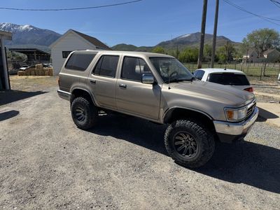 1995 TOYOTA 4RUNNER SR5