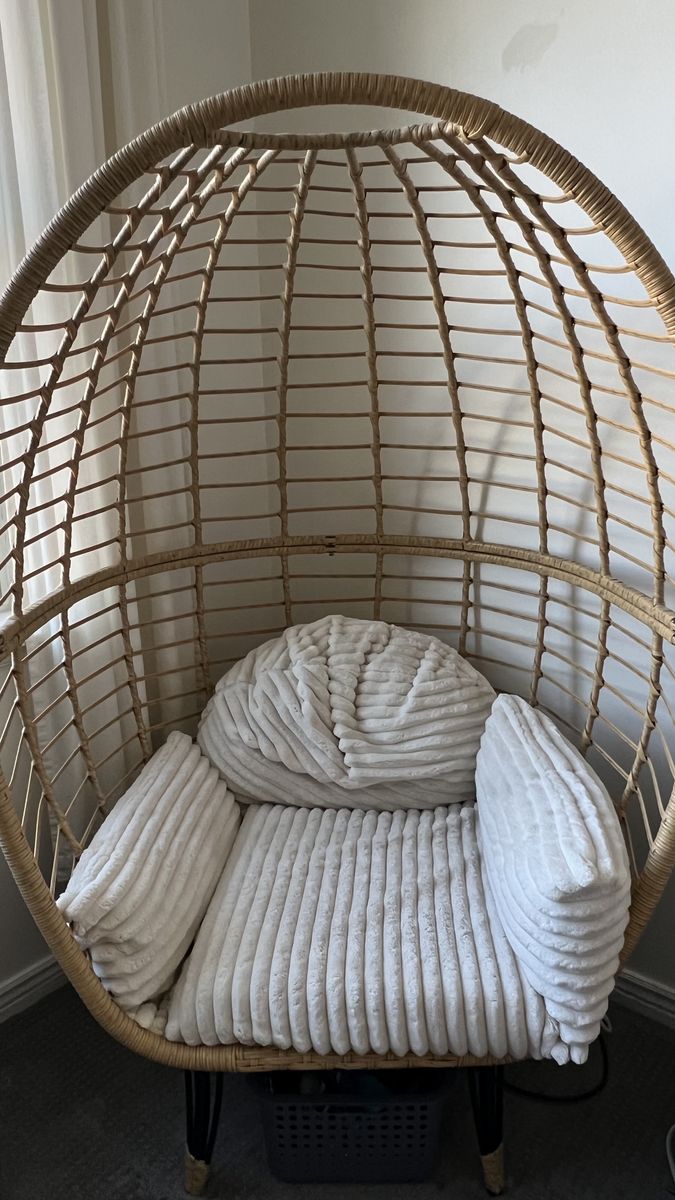 Wicker Egg Chair with Cushions