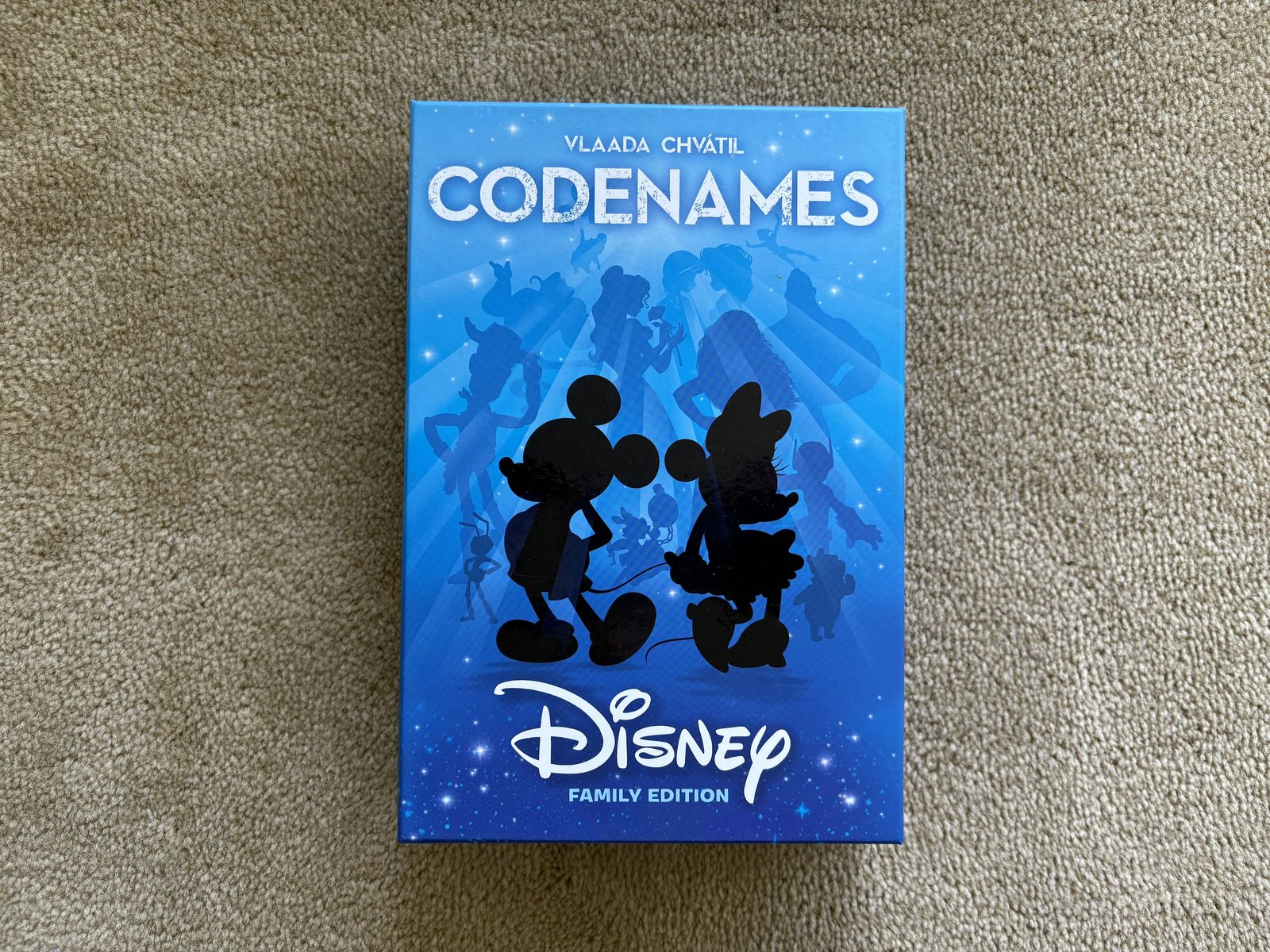 COMPLETE Codenames: Disney Family Edition Game