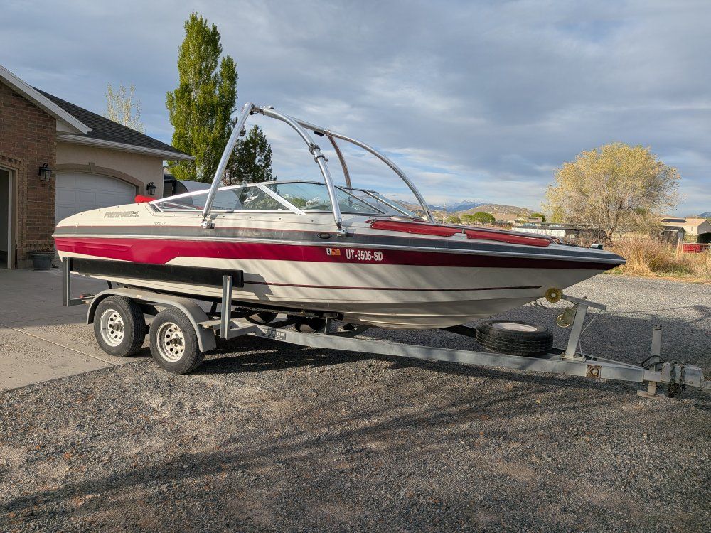1994 Reinell open bow boat