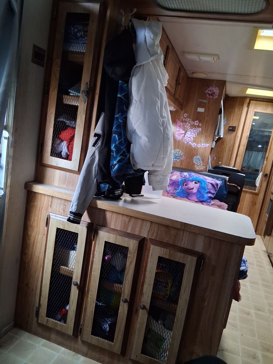 Main image 10