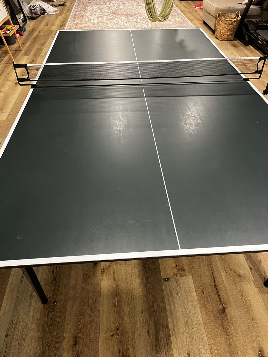 Ping Pong Table *Like New*