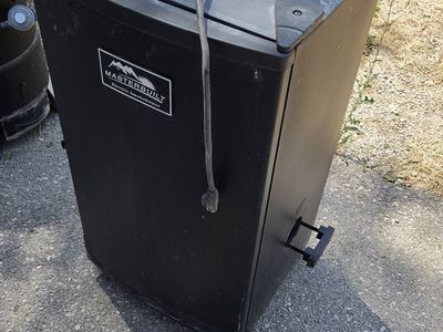 FREE Masterbuilt Box Smoker Grill