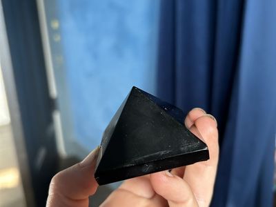 Set of 20 Pyramids