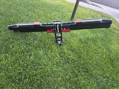 1UP USA Equip'D Single Hitch Bike Rack W/Lock