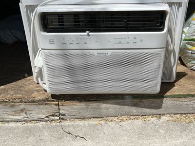 Toshiba Window A/C, 14500 btu