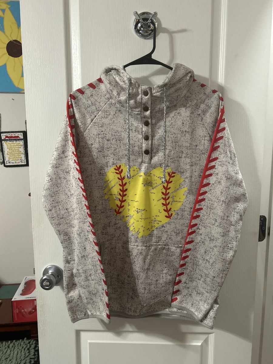 Gray & White Speckled Softball Heart Hoodie with Red Stitching - Women's Large