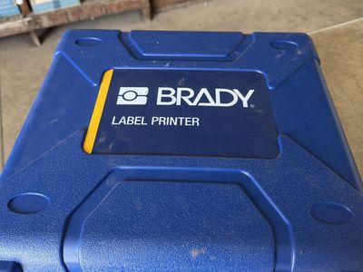 Brady 511 labeling kit