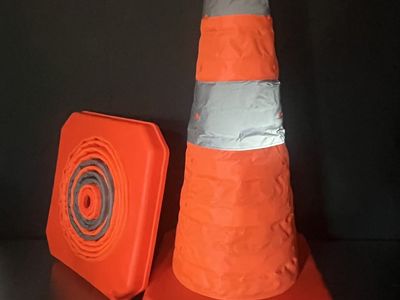 Collapsible Orange Traffic Cones - 2-Pack w/ Student Driver Magnets, Portable Reflective Safety Cones