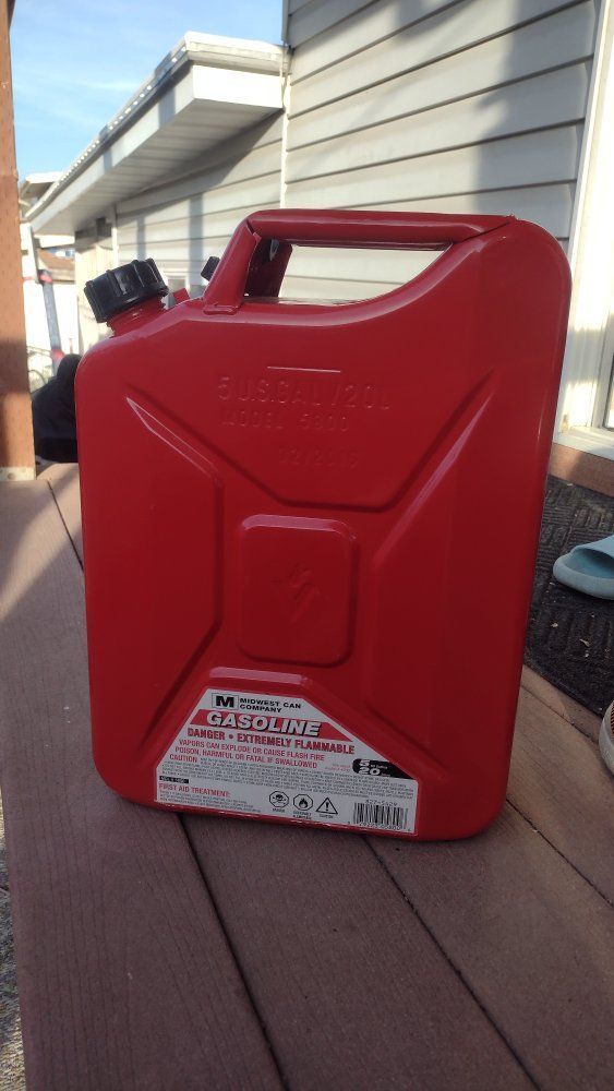 New Metal 5 Gallon Gas Can Midwest Can Company