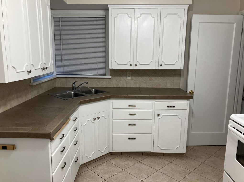 Main image 4