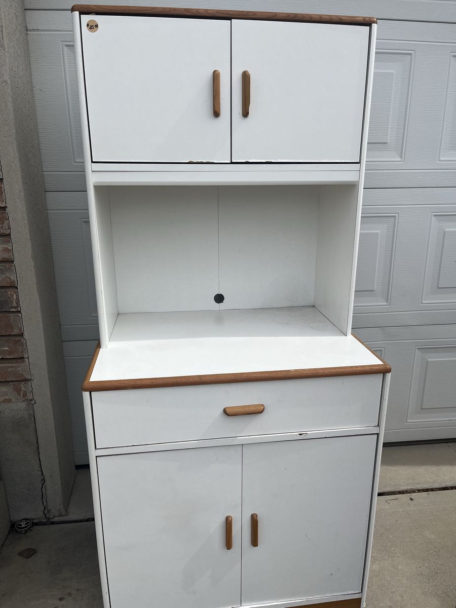 Kitchen Pantry