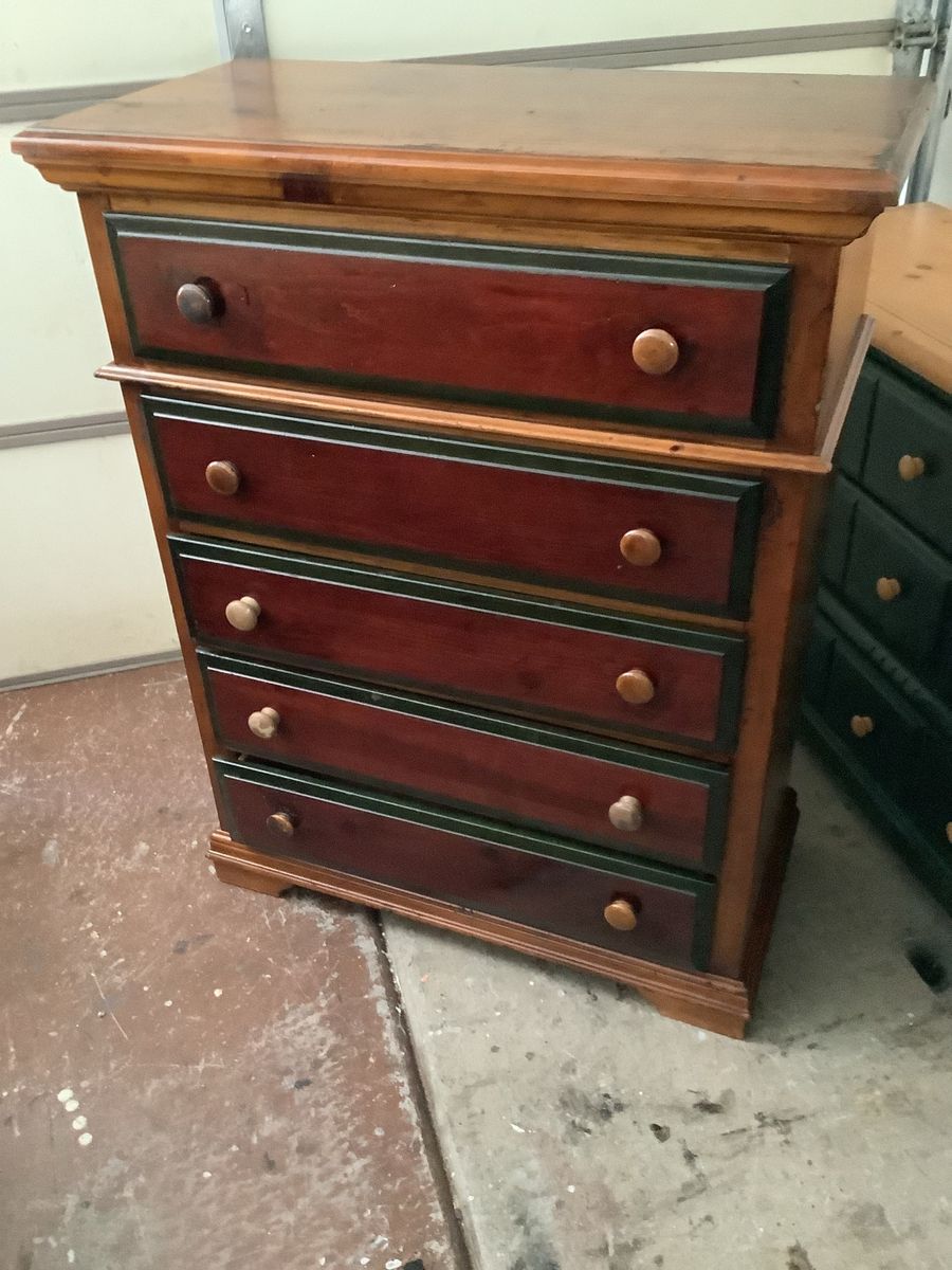 All wood 5 Drawer Bassett Dresser