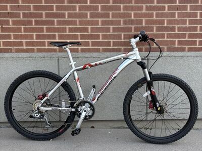 Gary Fisher Piranhna Mountain Bike - Size Medium