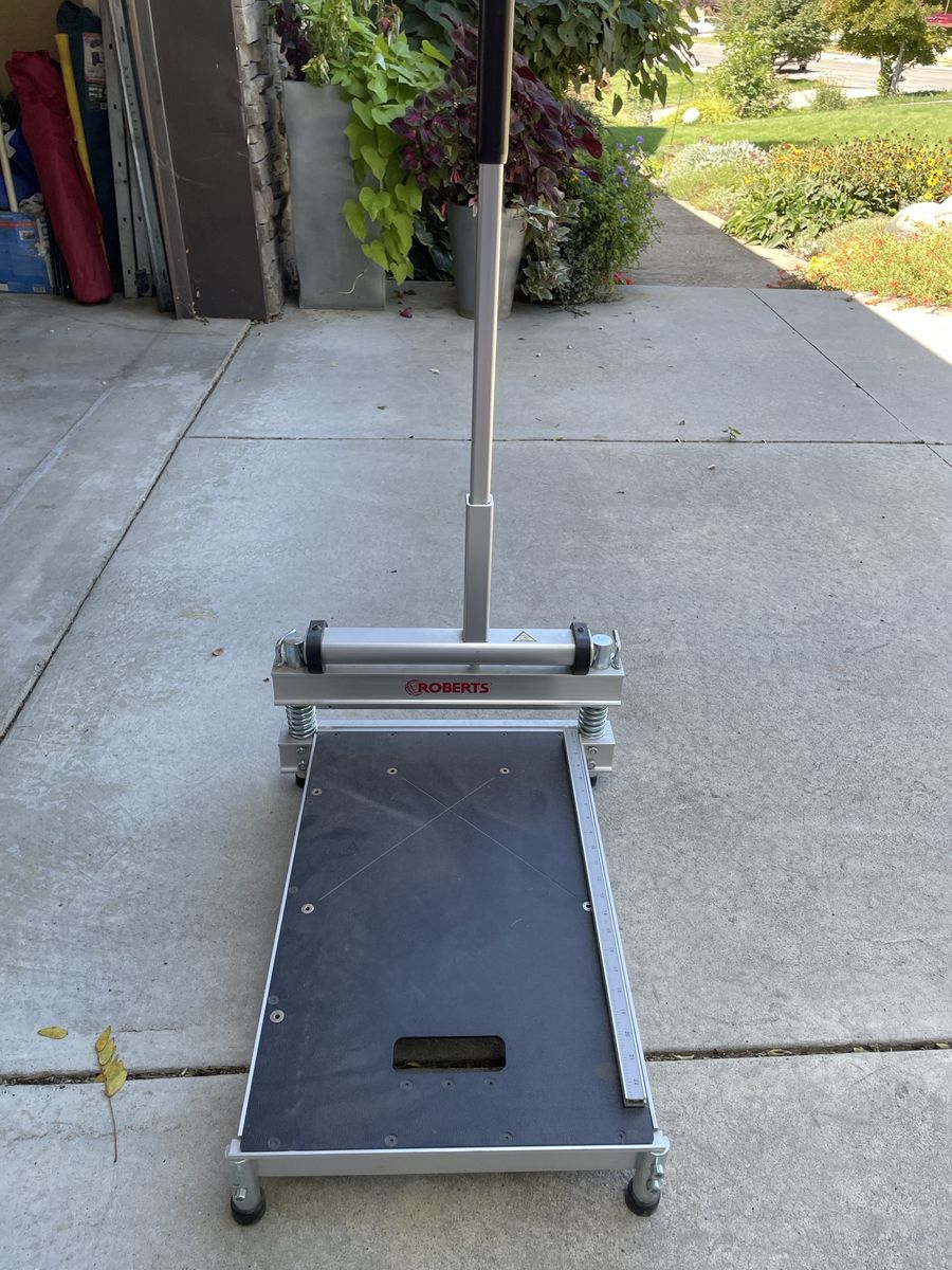 Roberts Professional Heavy Duty Flooring Cutter with Ruler and Handle