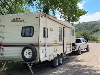 NuWa HitchHiker II 5th Wheel Travel Trailer