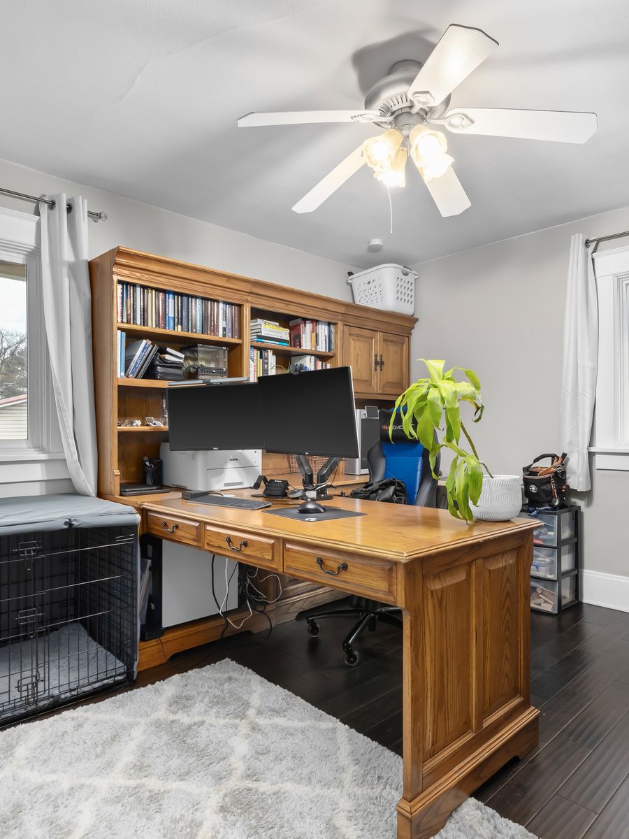 Large modular executive office desk