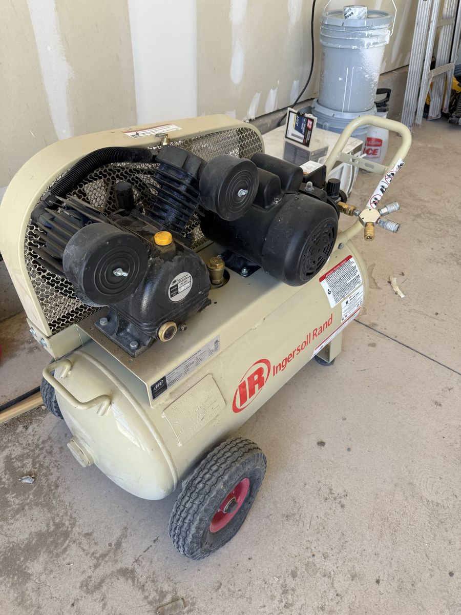 Ingersoll Rand Air Compressor - 20 Gal. 135 PSI