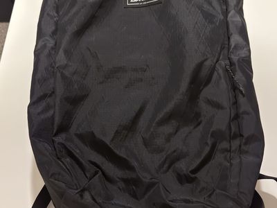 dakine 20L backpack