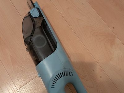 Shark Vacuumn no charger cable