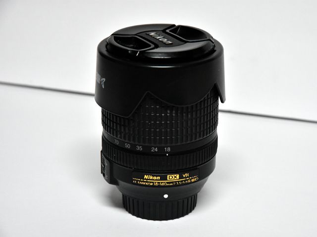 nIKON 18-140 af-s VR Lens