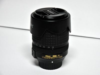 nIKON 18-140 af-s VR Lens