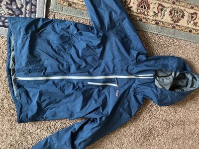Patagonia L Men’s Snowboard Jacket