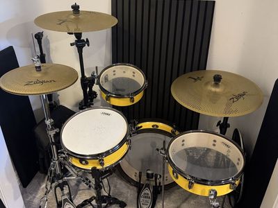 Tama Club Jam Kit with Regular and Soft Mesh Heads / Quiet Zildjian Cymbals