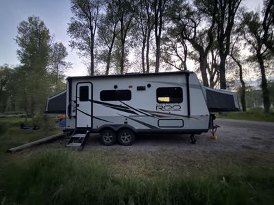 Forest River Rockwood Roo Hybrid Camper