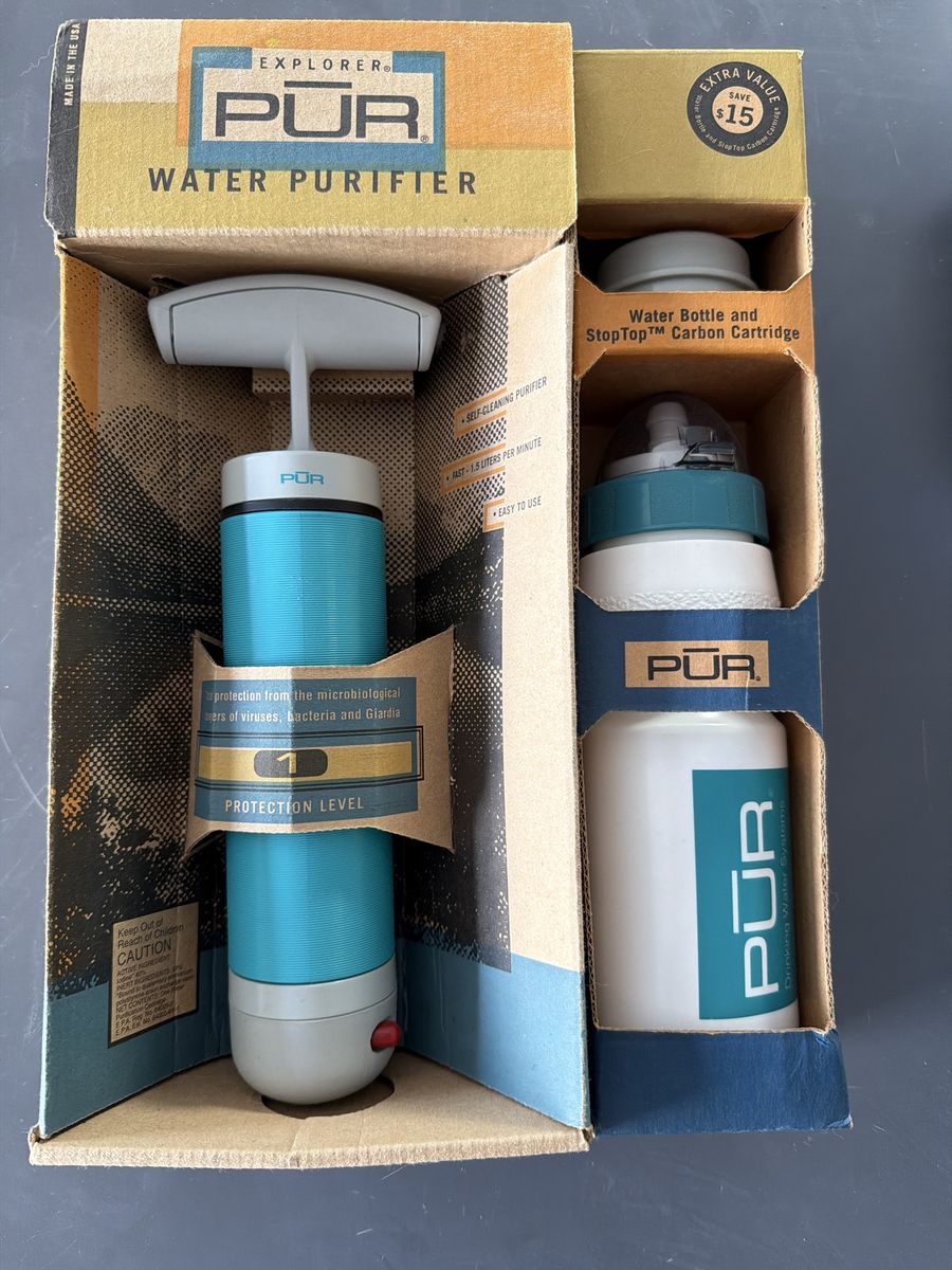 NEW Vintage PUR Explorer Microbiological Water Purifier + Bonus Bottle Kit