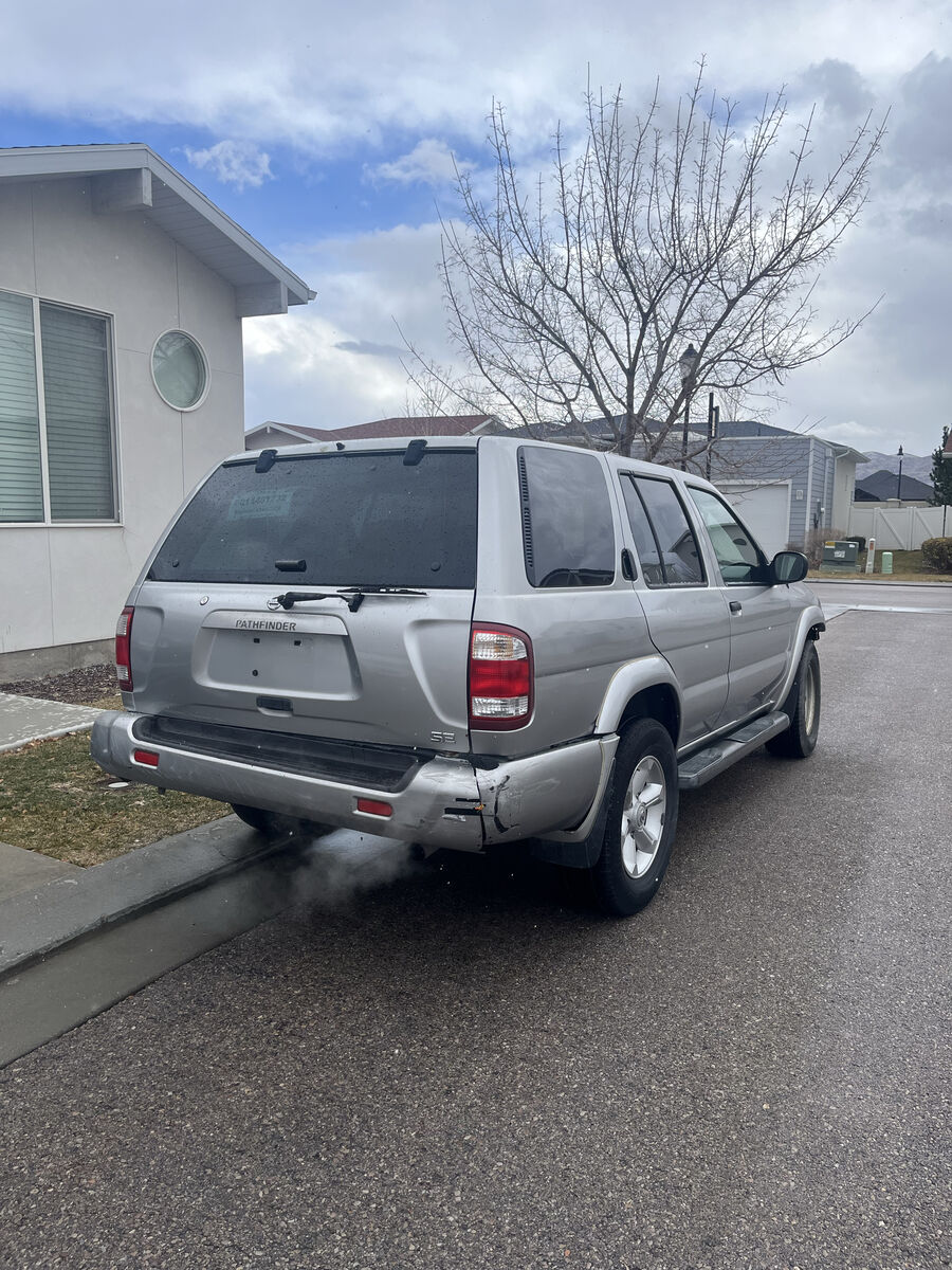 2003 NISSAN PATHFINDER SE